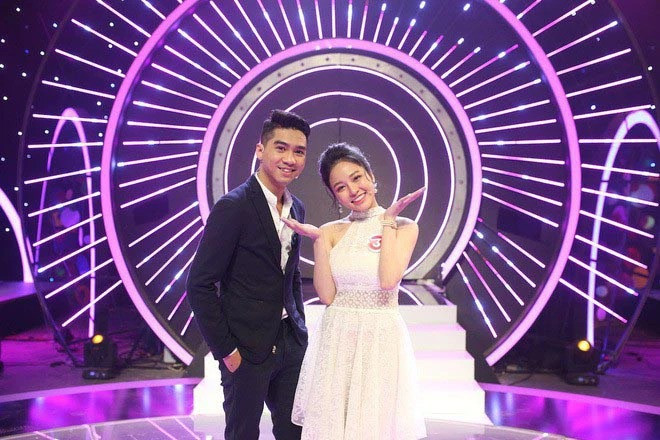 Ngay sau "Nóng cùng World Cup", Trâm Anh tiếp tục góp mặt tại gameshow "Mảnh ghép tình yêu". Ở chương trình này, Trâm Anh gây sốt khi nhận lời hẹn hò streamer Pew Pew chỉ sau câu nói ngôn tình: "Anh không ngại việc ra Hà Nội, anh chỉ cần một lý do".