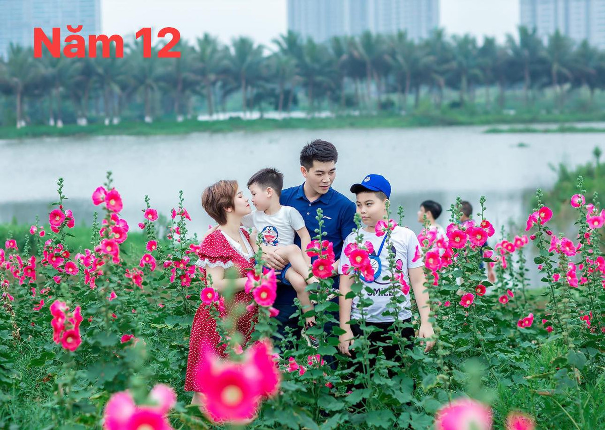 2 con trai đã dần khôn lớn, cả gia đình thường xuyên dành thời gian để đi đây đi đó cùng nhau.