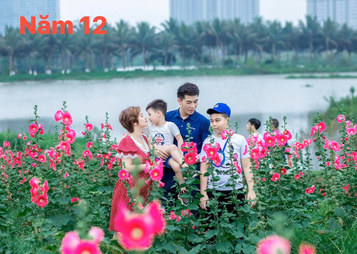 2 con trai đã dần khôn lớn, cả gia đình thường xuyên dành thời gian để đi đây đi đó cùng nhau.