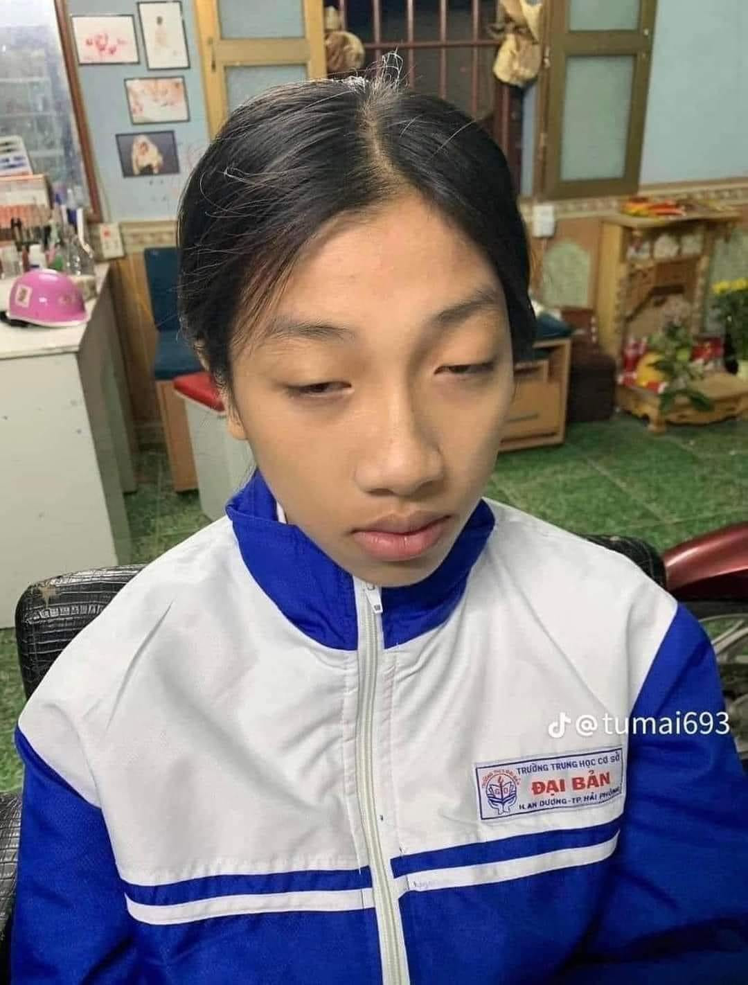 Khi trang điểm, thường các chuyên viên sẽ cố gắng làm tôn lên nét xinh, đồng thời làm giấu đi những nét kém duyên.