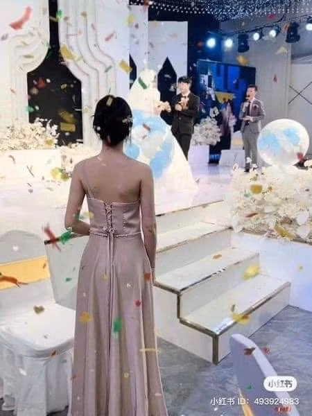 Trào lưu này cũng đã kể lại những câu chuyện tình bạn rất cảm động.