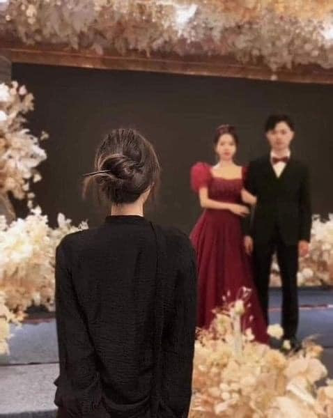 Đâu phải các anh mới có tình bạn như anh em keo sơn, chị em cũng có những tình cảm vượt xa cả bạn bè thông thường.