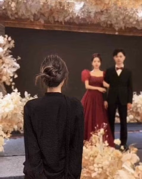 Đâu phải các anh mới có tình bạn như anh em keo sơn, chị em cũng có những tình cảm vượt xa cả bạn bè thông thường.