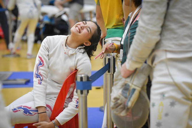 Hot girl đấu kiếm chỉ mất 3 năm học chơi trước khi chính thức được gọi tên lên tuyển thi đấu chuyên nghiệp để chuẩn bị cho SEA Games 2017.