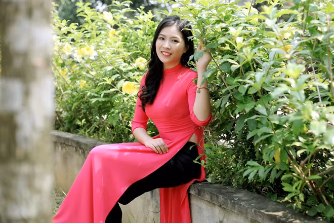 Trước những lời khen, nữ cảnh sát chia sẻ: "Mình mong mọi người nhớ tới mình là nữ chiến sĩ CAND dân tộc Tày đã khẳng định được bản thân tại cuộc thi sắc đẹp"- Nguồn ảnh: Xuân Trường, NVCC.