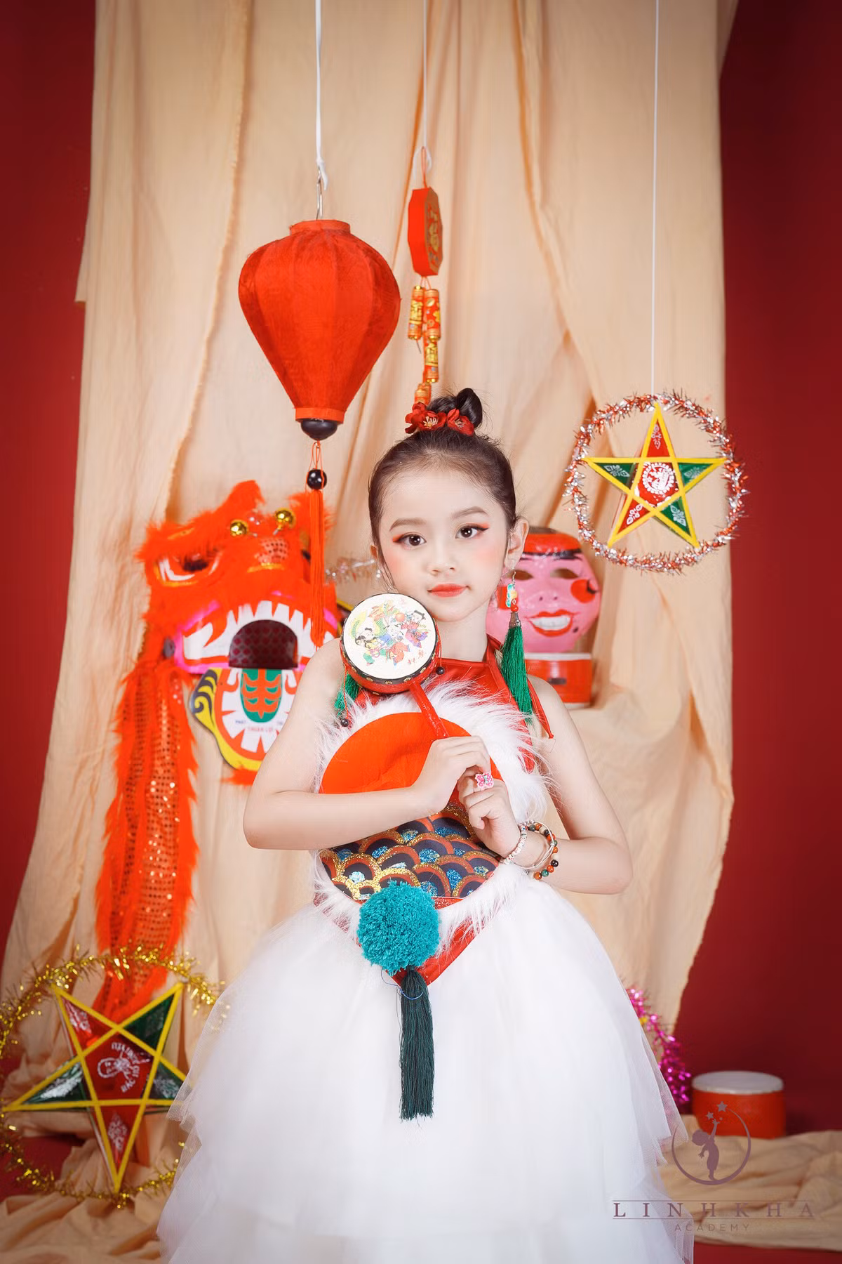 Bộ ảnh đón Trung thu của Sushi được nhiều người đón nhận và hết lời khen ngợi.