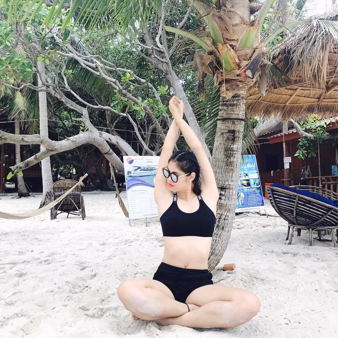 Tại Campuchia, cô được coi là người hùng thể thao với hơn 1,7 triệu người theo dõi trên mạng xã hội.