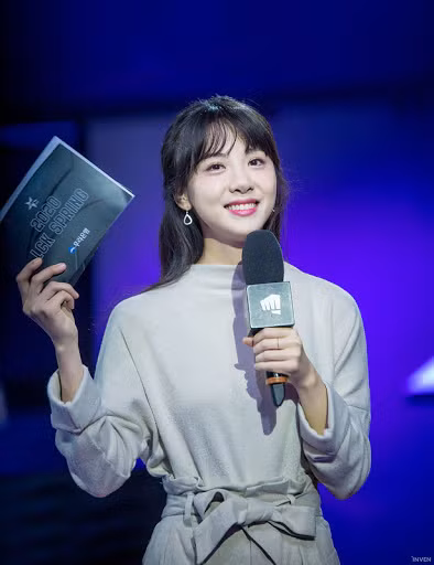 Trên fanpage chính thức, LCK cũng đăng thông báo xác nhận việc Kim Min-ah chia tay giải đấu.