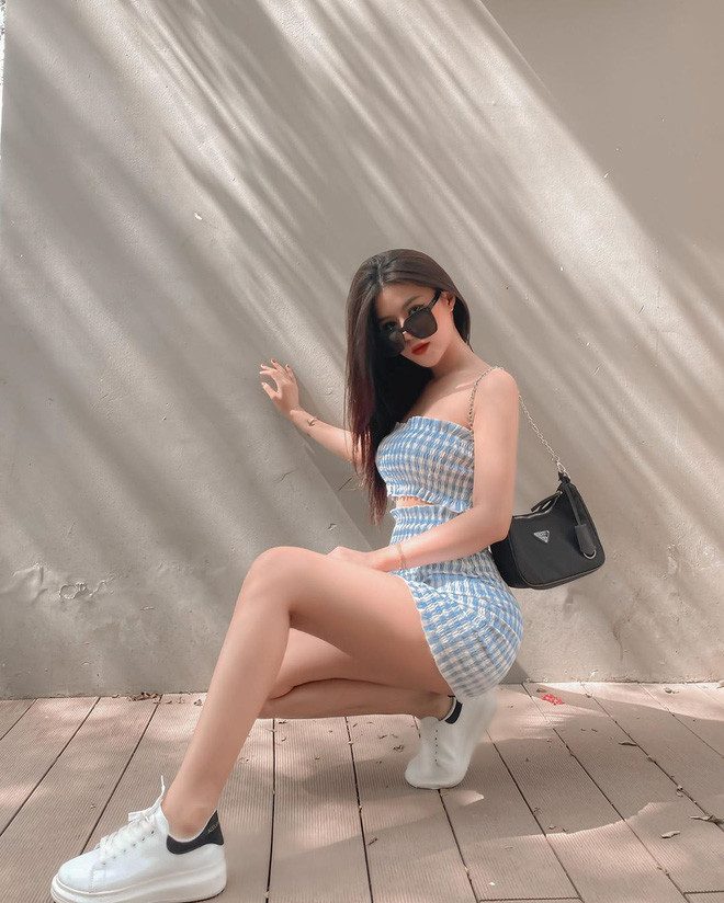 Theo dõi trang cá nhân có thể thấy Thảo là một hot girl rất xinh đẹp với lượng người theo dõi khá lớn trên MXH.