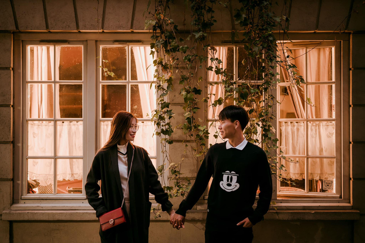 Mặc dù không nổi bần bật như Quỳnh Anh, Nhật Lê, Yến Xuân,… hay những cô bạn gái khác của hội cầu thủ, nhưng Vóc Đỗ vẫn nhận được sự quan tâm lớn từ người hâm mộ bởi tình yêu đẹp của cặp đôi này.