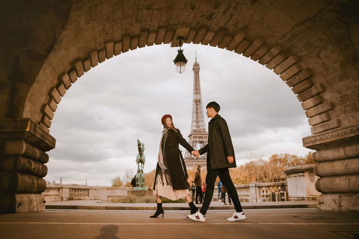 Vóc Đỗ và hậu vệ Văn Dũng đã yêu nhau sang năm thứ 8, dù 2 người yêu xa nhưng tình cảm của họ luôn bền chặt.