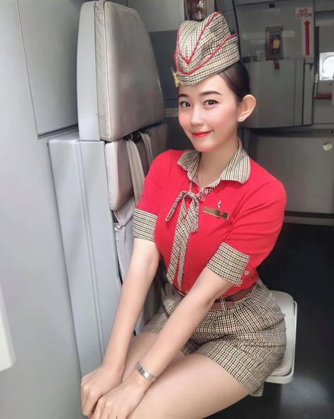 Nu phi cong dau tien o Viet Nam thu suc lai may bay phan luc-Hinh-3