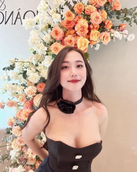 Nu phi cong dau tien o Viet Nam thu suc lai may bay phan luc-Hinh-6