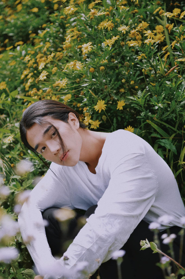 Sau một khoảng thời gian khá dài kiên trì giảm cân, Đăng Khoa đã giảm đựơc gần 20kg bằng việc tập luyện thể thao cũng như duy trì chế độ ăn uống hợp lý với cơ thể mỗi ngày.