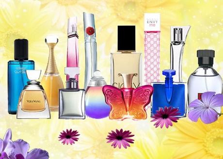 Nước hoa tạo nên sự quyến rũ của người phụ nữ trong các dịp lễ. Một lọ nước hoa đúng với "gu" của nàng sẽ giúp bạn "ăn điểm" trong ngày Quốc tế Phụ nữ năm nay. Bạn Thùy Anh, 25 tuổi, hiện là nhân viên tại một công ty truyền thông tại Hà Nội chia sẻ: "Mình rất thích nước hoa, nó giúp mình tự tin khi đi ra ngoài và dịp 8/3 này mình hi vọng chồng mình sẽ tặng cho mình một lọ nước hoa mình yêu thích".