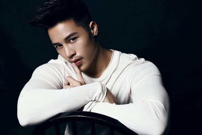 Giới trẻ và các fan của Tik Tok chắc không lạ lẫm gì với chàng trai tên Đinh Huy Bình. Anh được biết đến với vai trò người mẫu trẻ sở hữu body cực chuẩn.