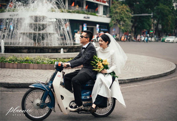 Dù đã ngoài 30 nhưng hot girl Hà Thành vẫn xinh đẹp, trẻ trung như thiếu nữ.