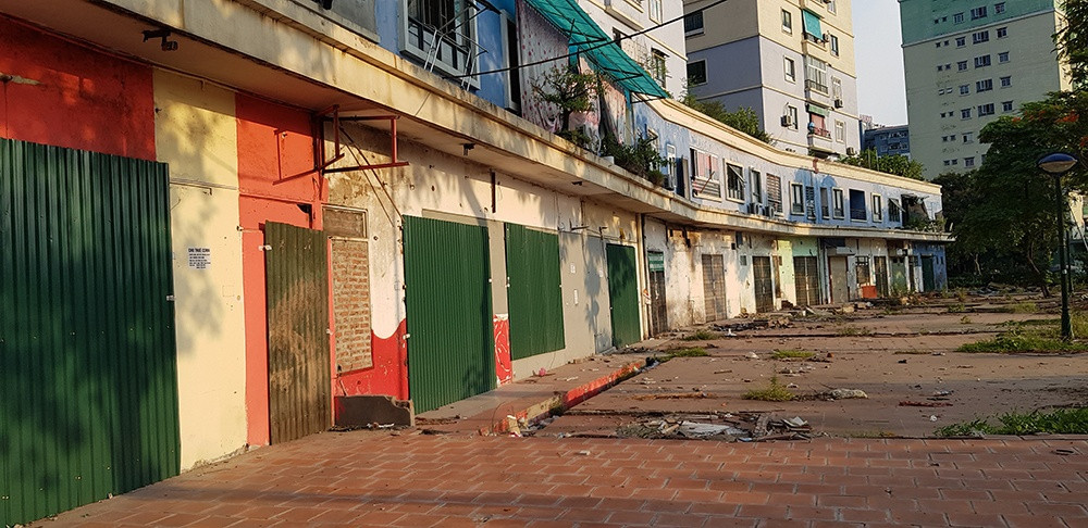 Hà Nội đang lãng phí hàng chục ngàn m2 sàn thương mại? Ha Noi dang lang phi hang chuc ngan m2 san thuong mai?