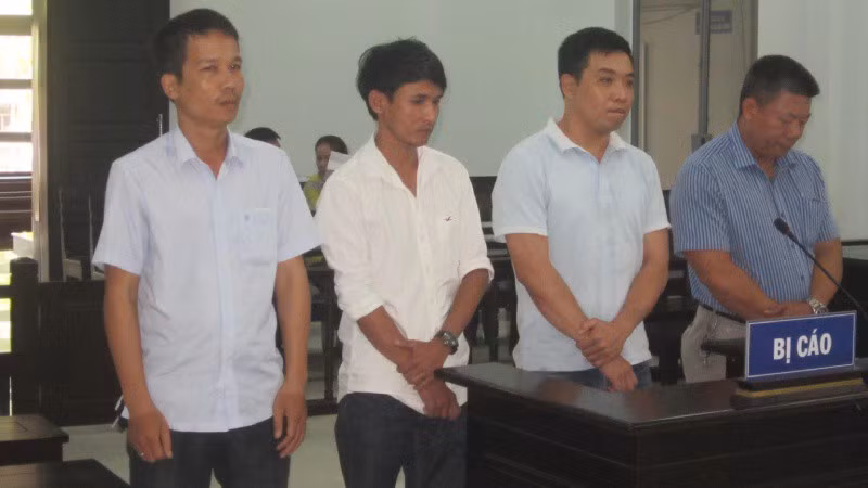 Duong day “ho bien” nguoi nuoc ngoai thanh… nguoi Viet Nam