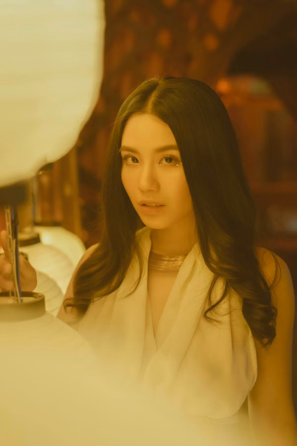 Sau khoảng hai năm từ scandal ầm ĩ đó Linh Miu đã có nhiều thay đổi, đặc biệt về nhan sắc và phong cách ăn mặc không hở hang như trước kia.