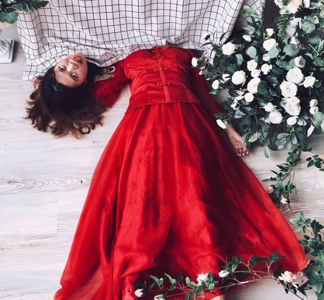 Không chỉ "đú trend" cho vui, nhiều bạn trẻ đầu tư cả trang phục, make up để tạo ra những bức ảnh đặc sắc, không đụng hàng.