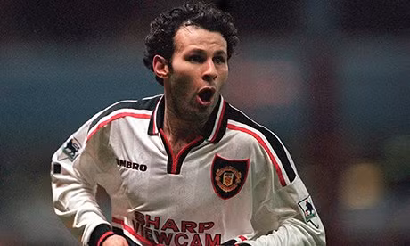 Ryan Giggs được xem là cầu thủ trung thành bậc nhất thế giới. Sau khi kết thúc sự nghiệp của mình, Giggs có gần 1000 trận đấu cho Man United, cụ thể là 963 ra sân trong màu áo Quỷ đỏ.
