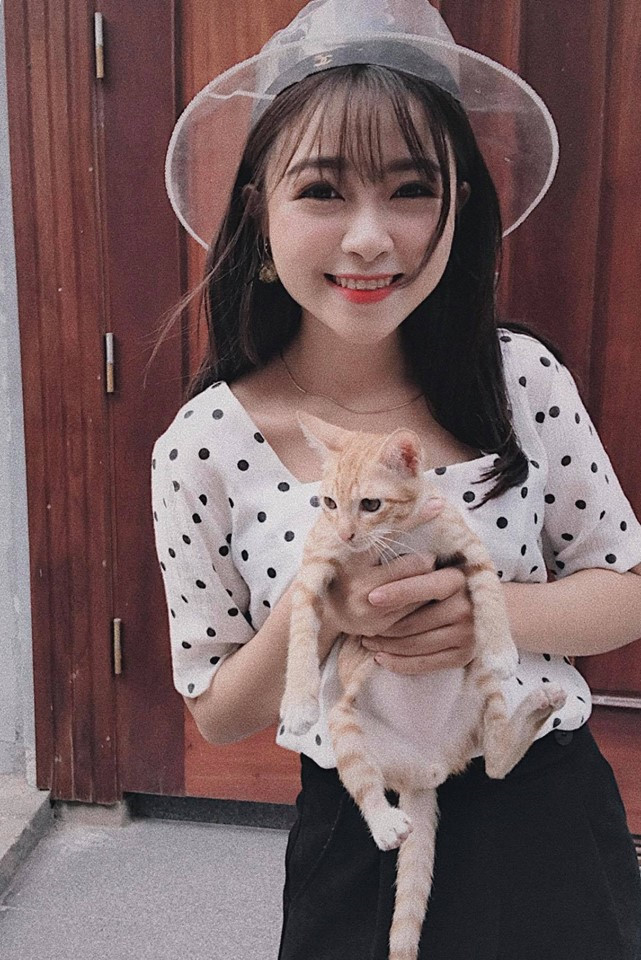 Đáp lại tin đồn này, Nhật Linh cho hay nếu có bằng chứng thì ngồi xuống nói chuyện, còn nếu không bớt soi mói vào đời tư của cô và bạn trai cầu thủ.