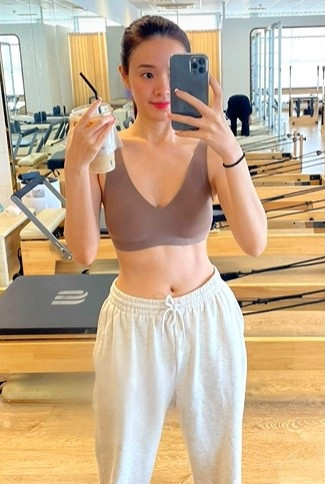 Trở về từ chuyến nghỉ dưỡng, Midu nhanh chóng trở lại với thói quen tập luyện mà cô duy trì lâu nay.