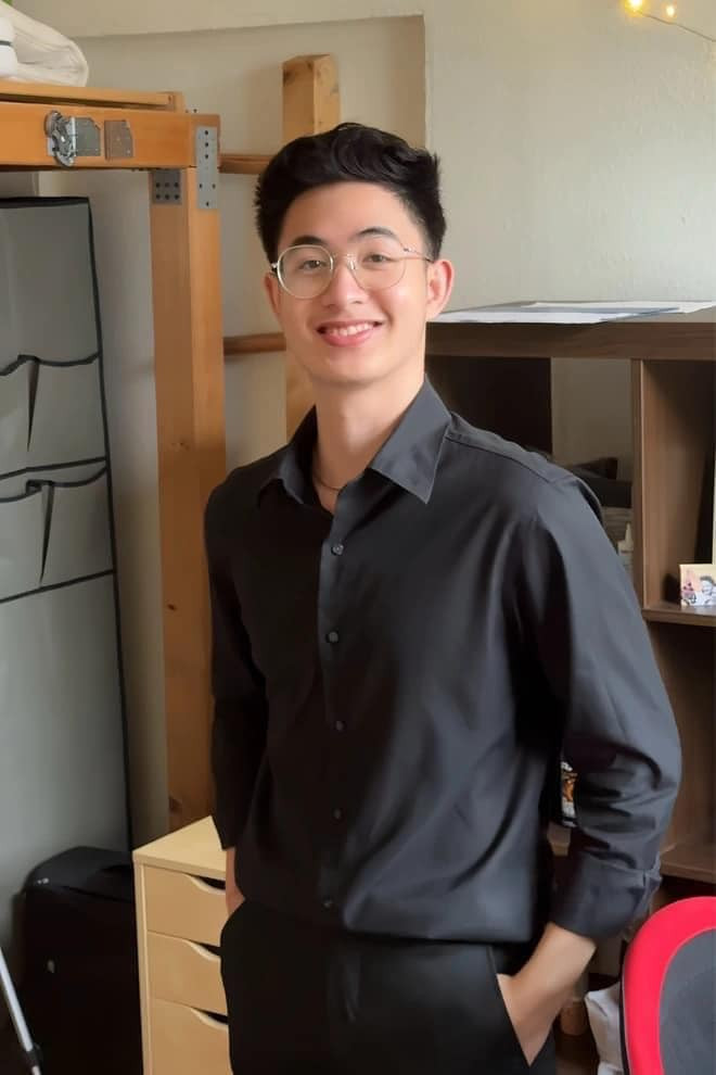 Sau khi xem xong chuyện tình của cặp đôi này, nhiều người đã để lại bình luận: "Đúng là đúng người đúng thời điểm, 4 năm trước mà yêu nhau thì chắc gì yêu được đến hiện tại", "đẹp đôi quá".