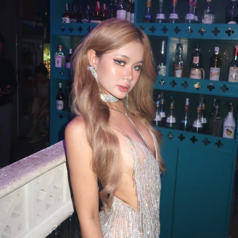 Sau những ngày im hơi lặng tiếng, trang Tiktok của Xuân Ca đã đăng tải một đoạn ghi âm giãi bày toàn bộ sự việc.