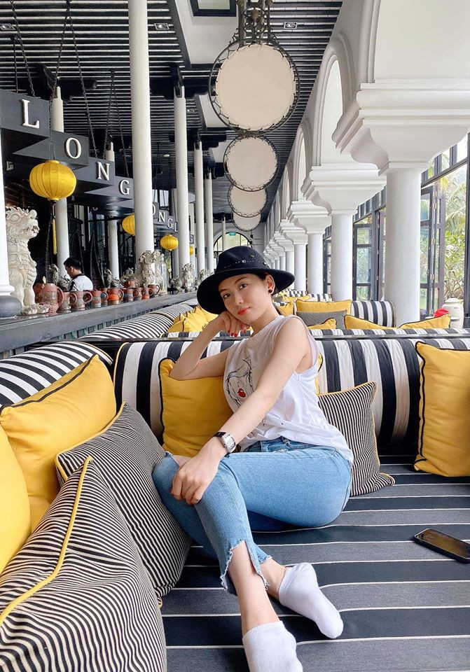 Nhận thấy các cán bộ chống dịch Covid-19 đang quá vất vả nên Thảo Nguyên kêu gọi mọi người nên có ý thức cộng đồng, ăn xong nên tự dọn dẹp, để riêng bát, đũa, giảm bớt việc cho người khác.