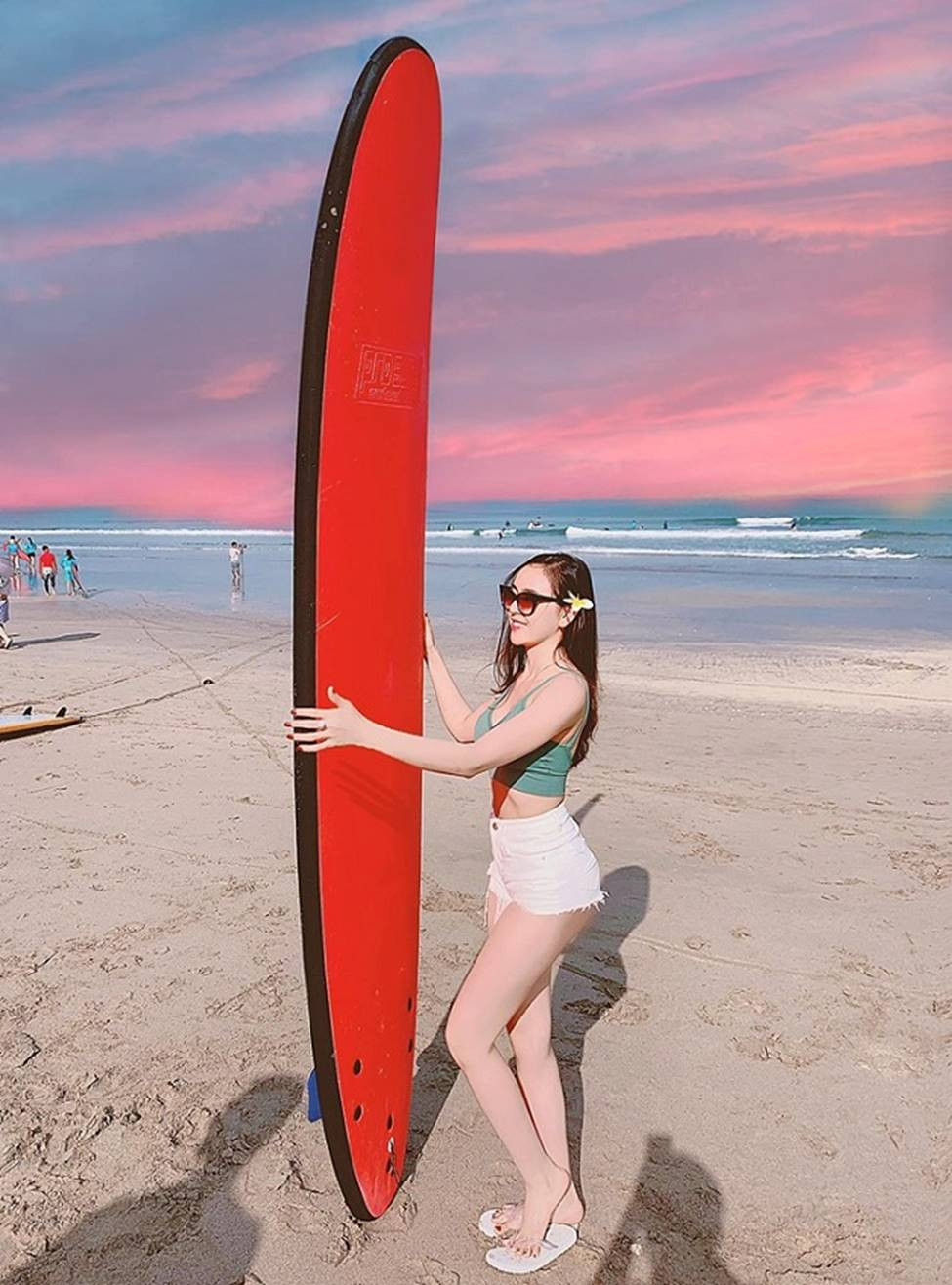 Hoa khôi Thanh lịch Việt Nam cũng tích cực tham gia các sự kiện lớn nhỏ của làng giải trí, cô cho biết sẽ cố gắng thu xếp công việc một cách khoa học, vì học cũng là một sứ mệnh quan trọng trong đời của một thanh niên thế hệ trẻ, và theo đuổi con đường trở thành một người mẫu chuyên nghiệp.