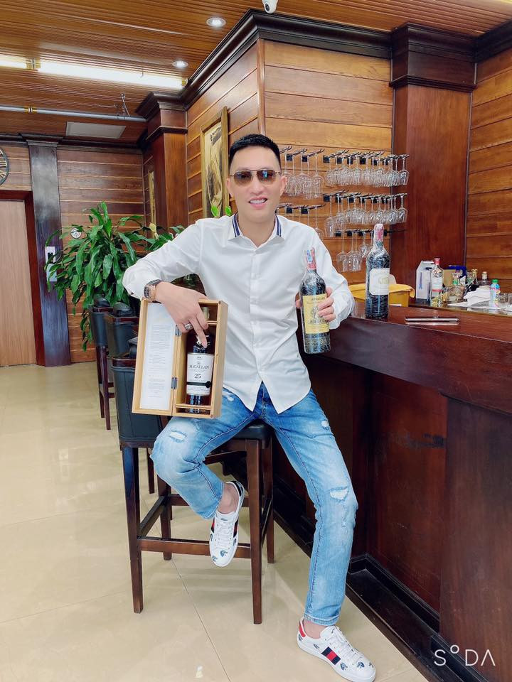 Đại diện Cục Xuất bản, In và Phát hành cho biết, sẽ báo cáo việc này với cơ quan công an để xem xét xử lý hành vi xuất bản lậu, hoặc những sai phạm về việc truyền bá thông tin mạng nếu có.