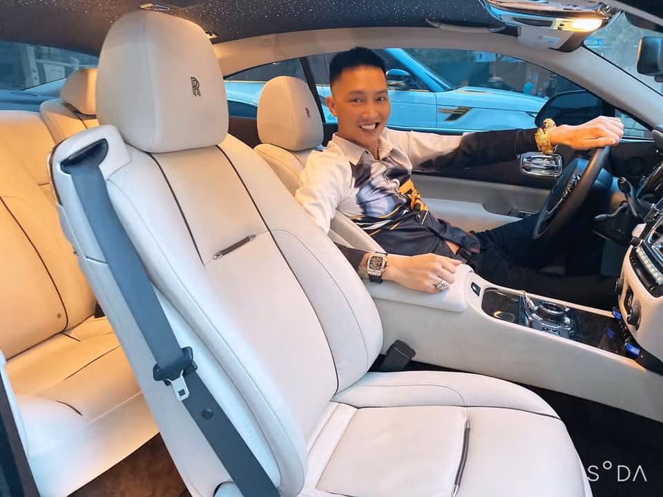 Ngay sau khi thông tin giang hồ mạng xuất bản sách, Cục Xuất bản, In và Phát hành, bộ Thông tin và Truyền thông cho biết sẽ vào cuộc làm rõ sự việc.