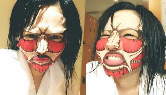Không rõ hình thù chính xác của chiếc mặt nạ chăm sóc da này là gì nhưng khi được đắp lên mặt, trông cô gái chẳng khác nào...yêu quái.
