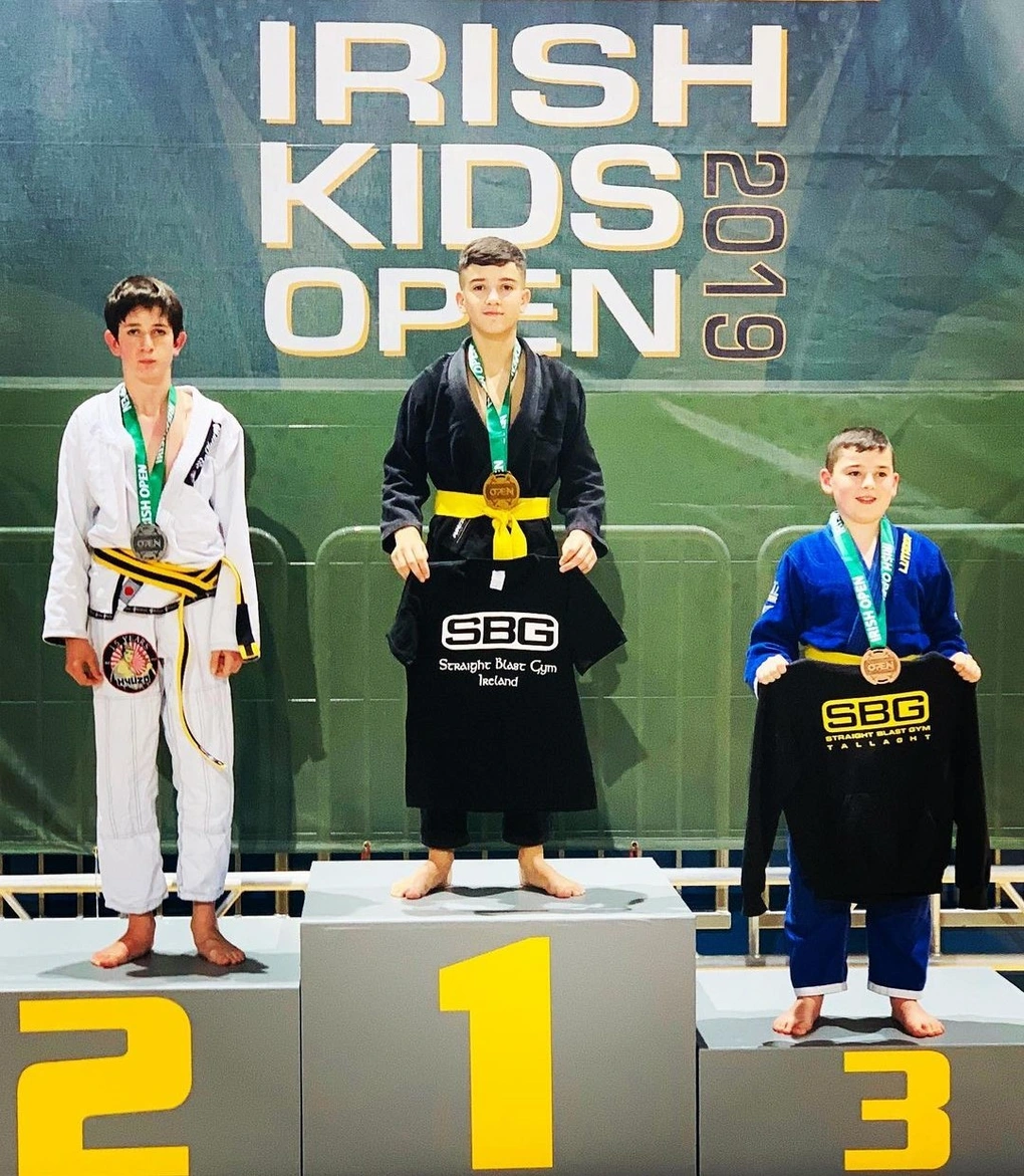 Kể từ năm 2019, cậu tham gia thi đấu ở nhiều giải Jiu-jitsu dành cho thiếu niên và gặt hái nhiều thành tích.