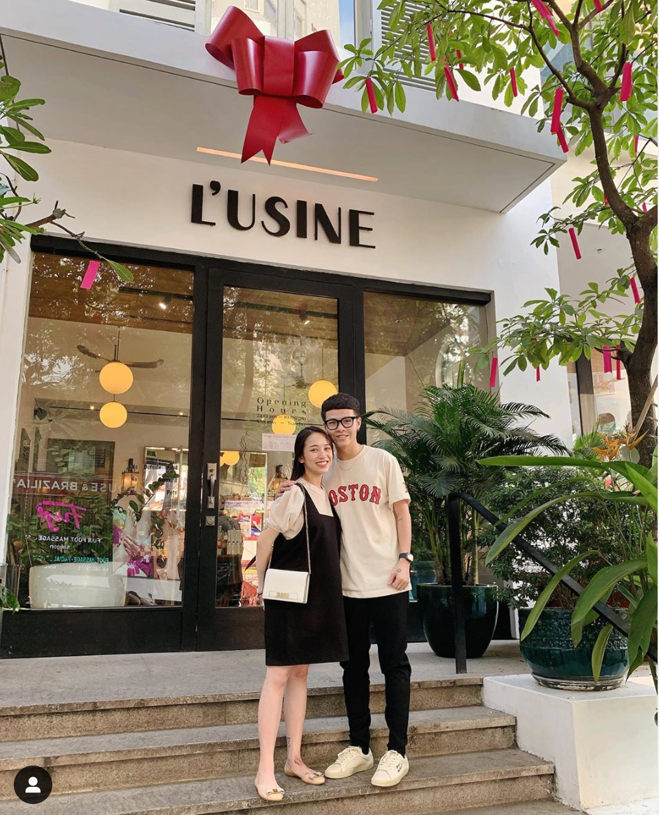 Sau đám cưới đình đám trong năm 2019, hot girl Joyce Phạm, con gái đại gia Minh Nhựa nhanh chóng có bầu. Trước đó có thông tin, cô nàng "ăn cơm trước kẻng" nhưng cô đã thẳng thừng phủ nhận.