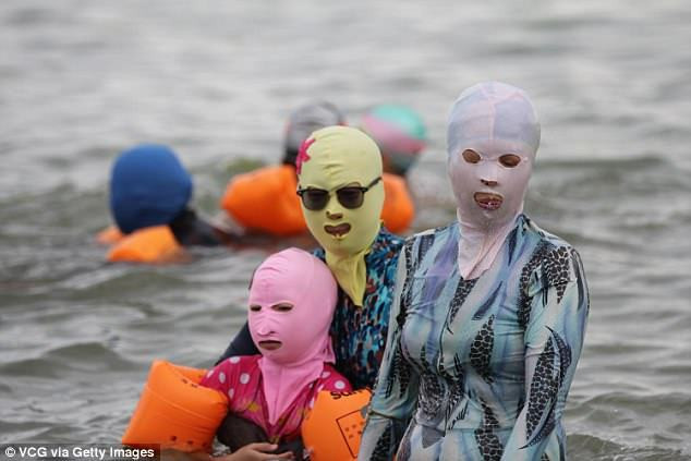 Không 1 tia nắng nào có thể xuyên qua được hàng phòng thủ này...