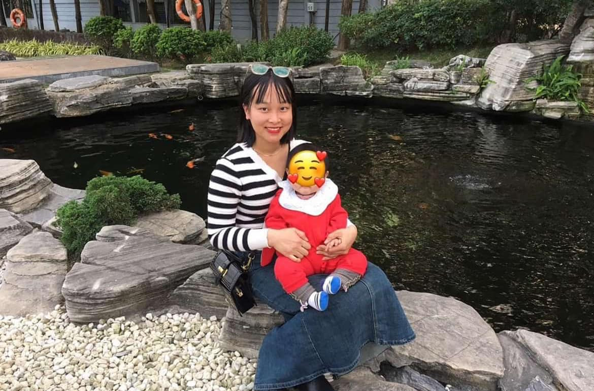 Nữ điều dưỡng nói rằng, lúc chạy đến thấy bé đang nguy hiểm, chị không suy nghĩ nhiều chỉ biết cấp cứu cho bé.