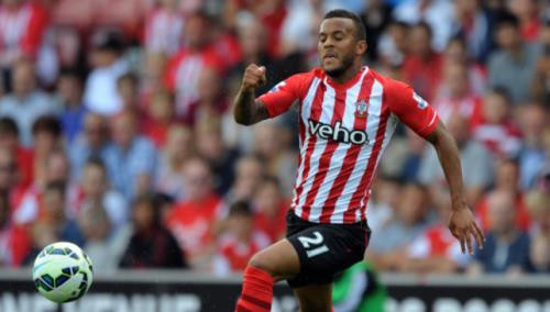 Ryan Bertrand từng là viên ngọc sáng giá khi mới gia nhập Chelsea, nhưng lại có khoảng thời gian vô cùng khó khăn ở Chelsea, phải phiêu bạt sang Southampton theo dạng cho mượn. Đến với Southampton, Bertrand gây ấn tượng mạnh bằng lối chơi cần mẫn, giàu tốc độ và sức mạnh. Với 2 bàn thắng và 2 đường kiến tạo, cầu thủ người Anh đang trên con đường trở thành một trong những hậu vệ trái hay nhất Premier League.