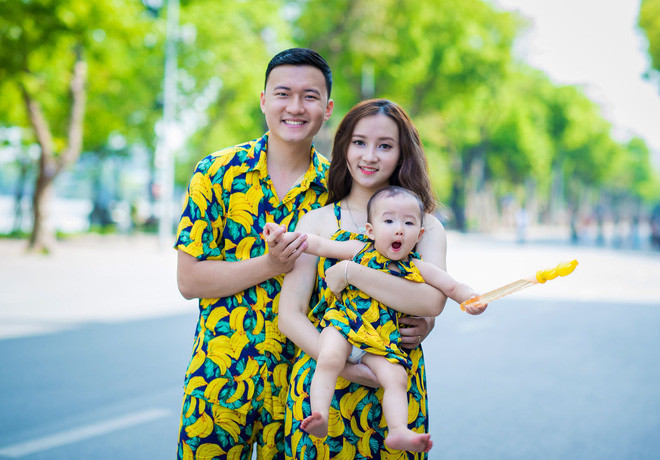 Cuộc sống hôn nhân đôi khi làm cô bạn ít đi cơ hội sinh hoạt ngoại khóa, vui chơi so với các bạn bè cùng trang lứa khác. Tuy nhiên cơ hội thăng tiến, kinh nghiệm trong sự nghiệp, học tập, cũng có phần lớn hơn vì Như đã trải qua những điều mà ai rồi cũng sẽ phải đối mặt.