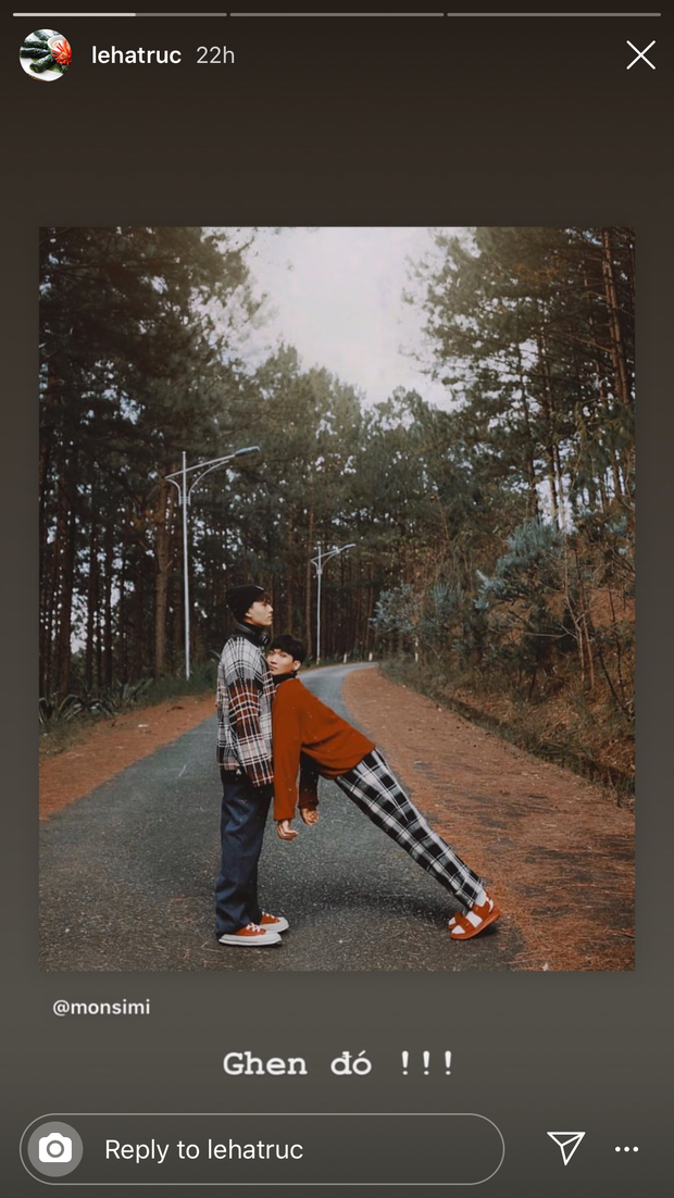 Thay vì đâm đầu nhẹ nhàng, nhiều bạn trẻ lựa chọn cách ngã ngửa, nghiên hẳn một góc 65 độ cho cẩn thận.