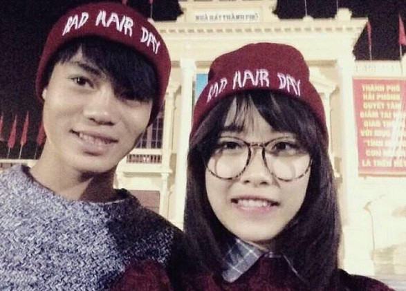 Ở phần story của Văn Toản thỉnh thoảng đăng tải ảnh chụp màn hình phần trò chuyện vô cùng hài hước, lầy lội cả hai nhưng khéo léo che lại tên của đối phương.