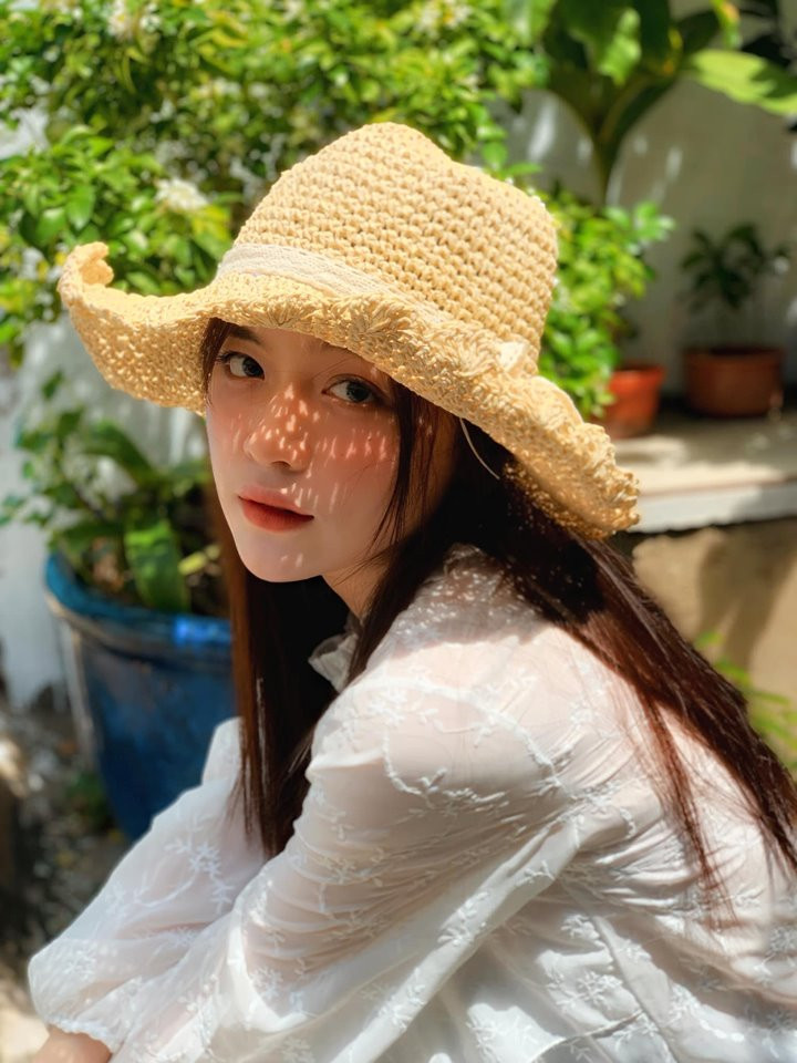 10x Nghệ An cho biết, cô bạn có sở trường viết lách, bài Tarot và đi du lịch ở nhiều nơi để khám phá thêm những vùng đất mới.