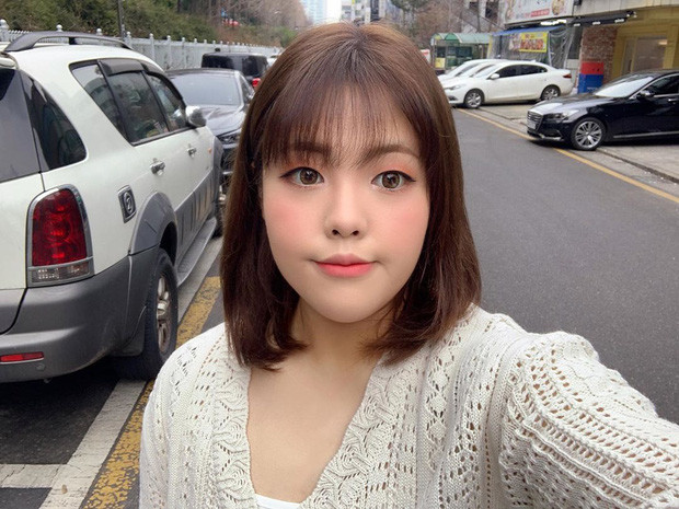 "Thánh ăn" Hàn Quốc cũng sở hữu khuôn mặt vốn dĩ xinh đẹp nên khi giảm được cân, cô càng trở nên thu hút hơn.