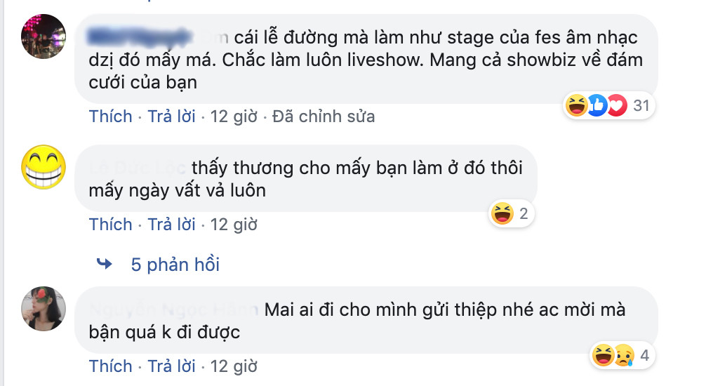 Nhiều người hâm mộ cho rằng đám cưới của cặp đôi chẳng khác nào tổ chức show ca nhạc bởi đầu tư hoành tráng, dàn khách mời siêu khủng, địa điểm tổ chức thì đẹp mê li "quên lối về".