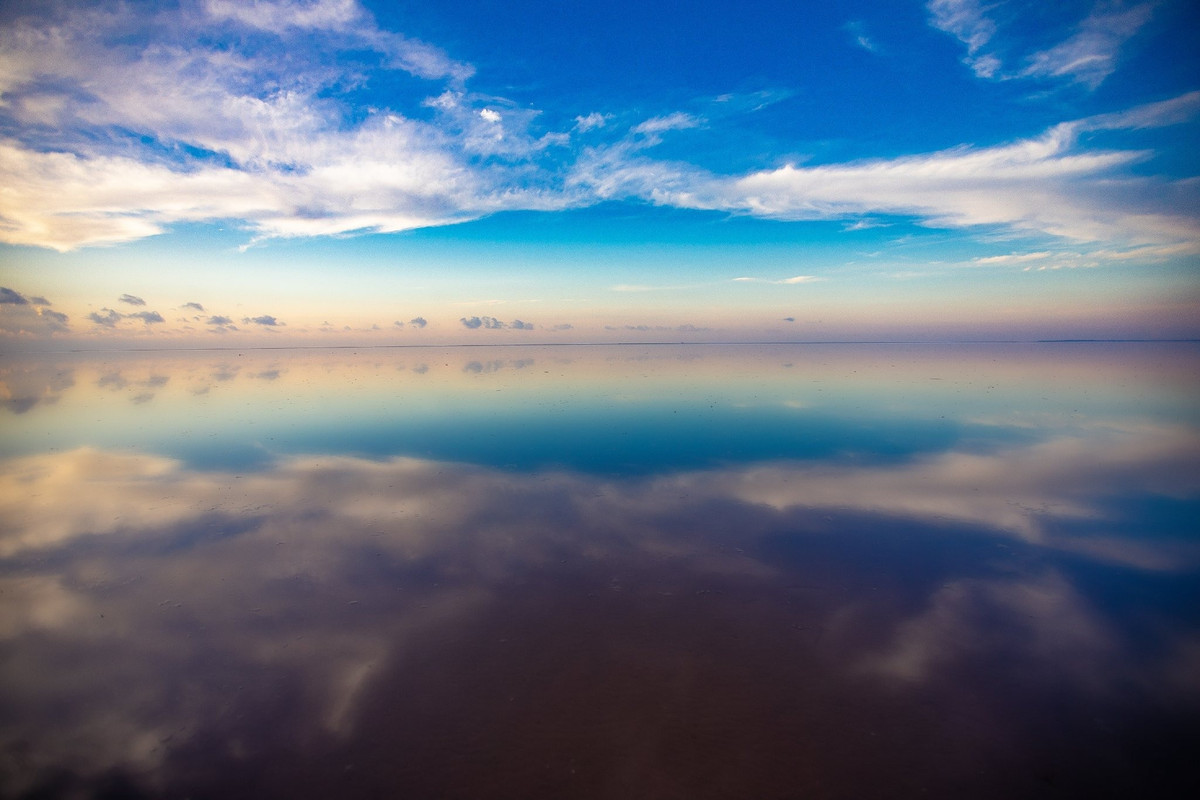 Mỗi một giây thay đổi, các màu sắc cũng biến ảo khác nhau.