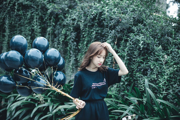 Yến Linh cho biết, hiện tại cô đang làm người mẫu online, sắp tới sẽ nỗ lực học tập và casting vào câu lạc bộ guitar của trường.