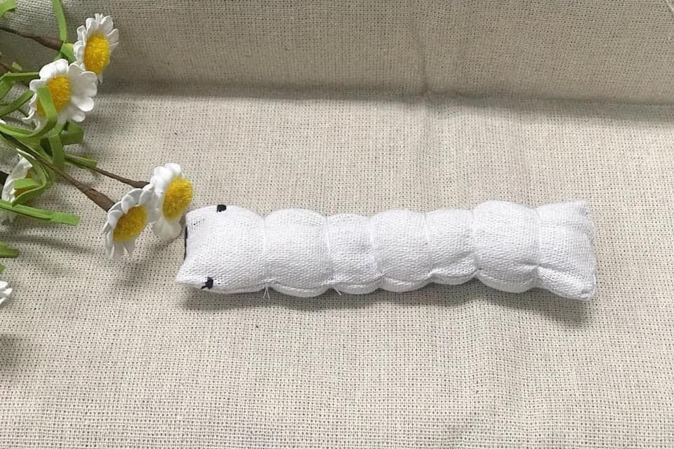 Chỉ bằng những đường may đơn giản và chút vải thừa cô chủ nhỏ đã khiến cả cộng đồng chắp tay bái phục khi cho ra đời nhiều con vật ấn tượng như thế này.