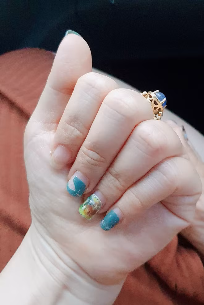 Cánh mày râu không bao giờ hiểu được nỗi khổ khi bàn tay xấu xí của phụ nữ.